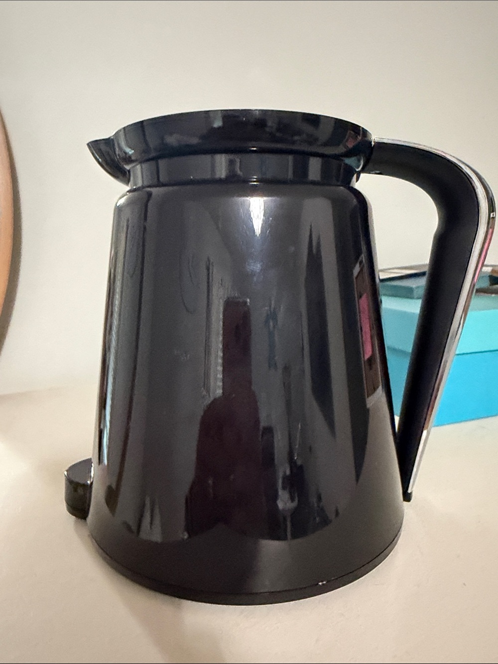 Kerri Black Carafe for coffee making